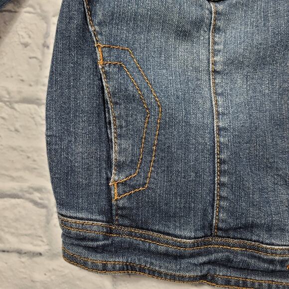 Upcycled Embellished One World Retro Comic Panel Denim Jacket size Small - Picture 6 of 12